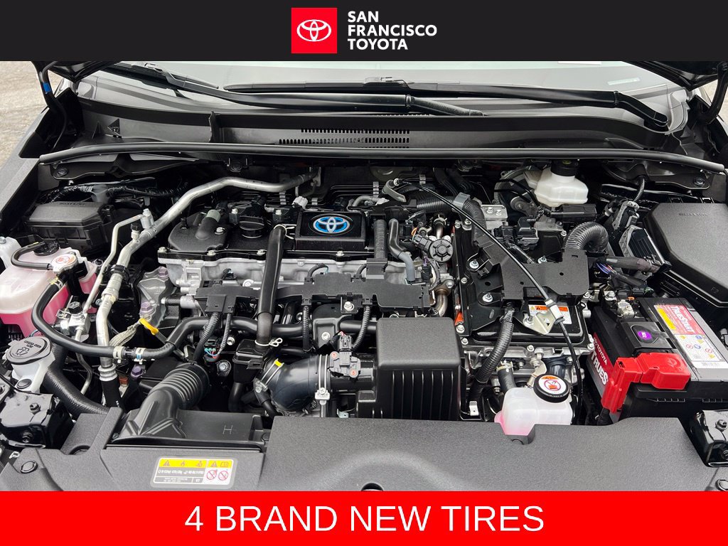 Certified 2024 Toyota Corolla SE w/ SE Package FWD image 38