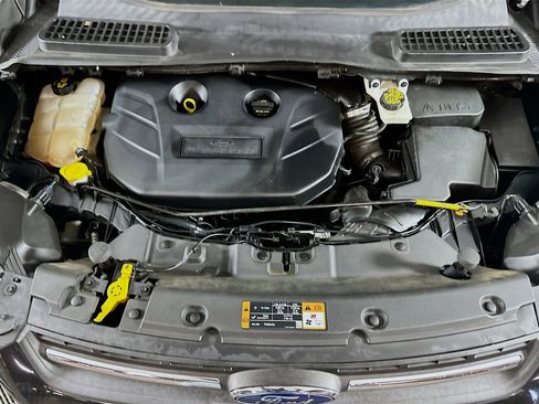 Used 2015 Ford Escape SE w/ Equipment Group 201A image 30