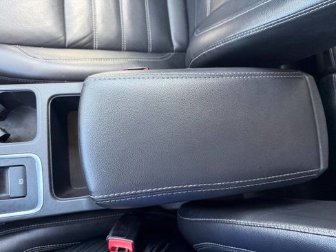 Used 2018 Ford Escape SEL image 22