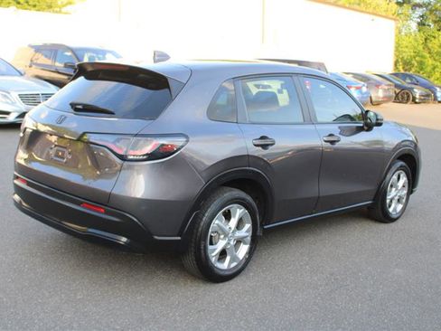 Used 2025 Honda HR-V LX image 8