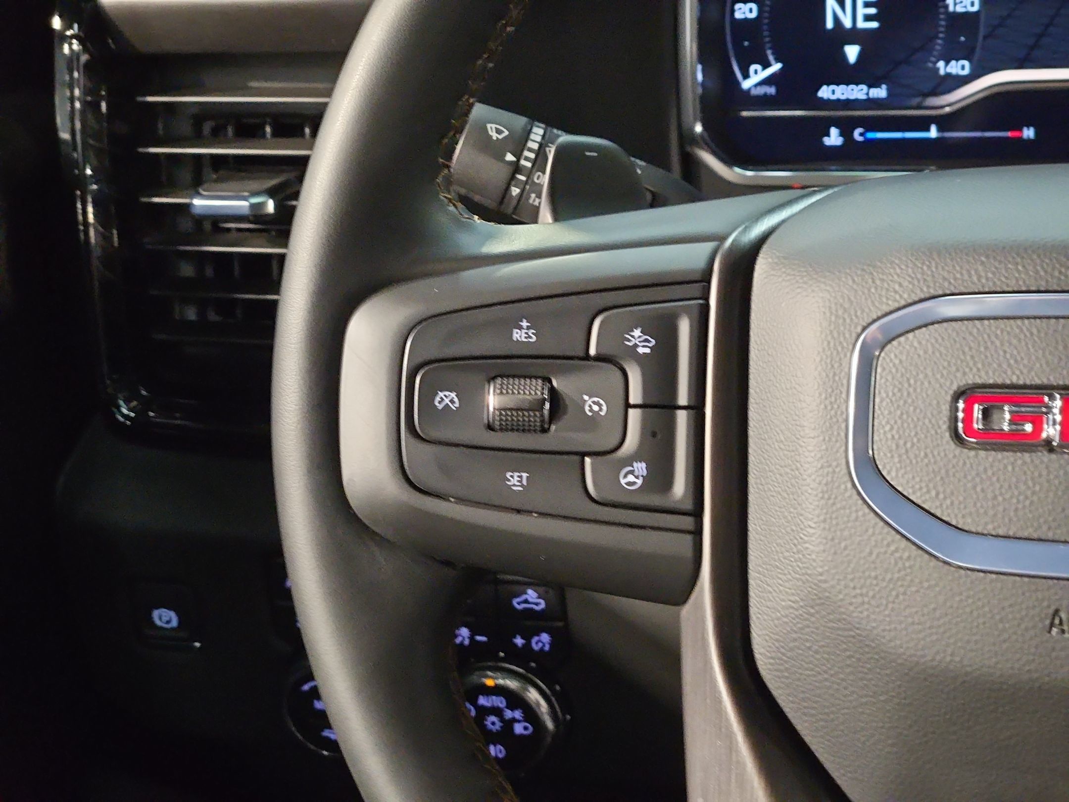 Used 2025 GMC Sierra 1500 AT4 AWD/4WD image 27