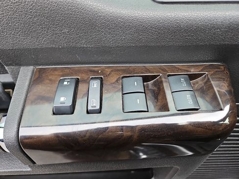 Used 2016 Ford F250 Platinum w/ FX4 Off-Road Package image 14