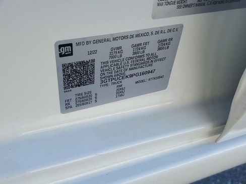 Used 2023 GMC Sierra 1500 Elevation image 50