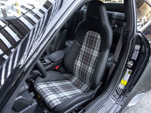 Certified 2025 Porsche 911 Turbo S AWD/4WD image 5