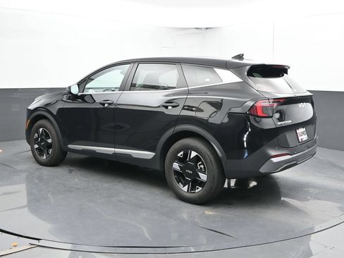 Used 2026 Kia Sportage LX AWD/4WD image 10