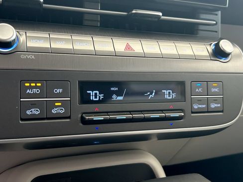 Used 2024 Hyundai Kona SEL FWD image 22