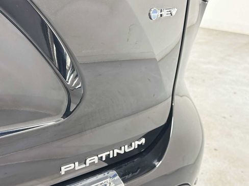 Certified 2026 Toyota Highlander Platinum AWD/4WD image 30