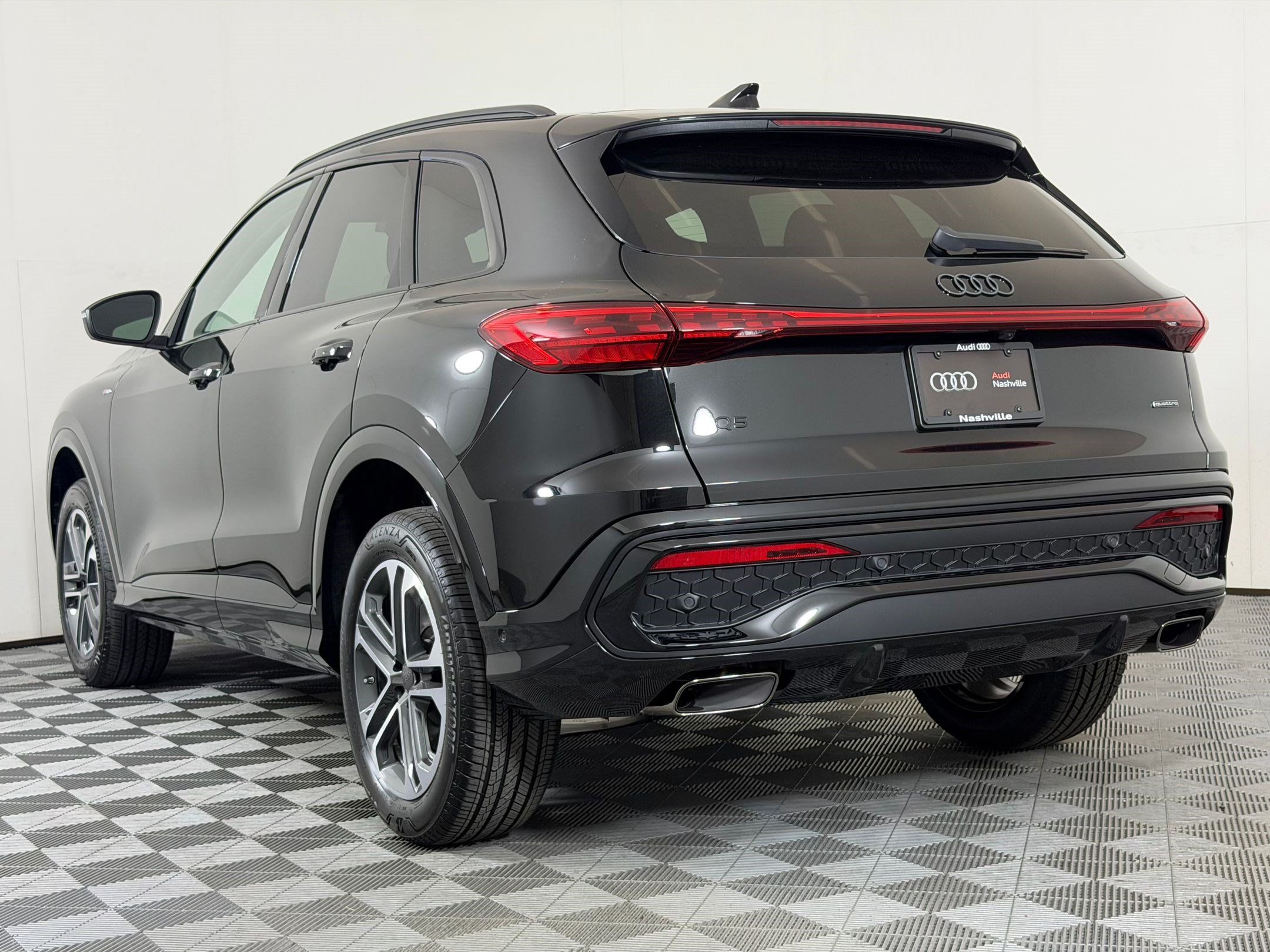 New 2026 Audi Q5 2.0T AWD/4WD image 3