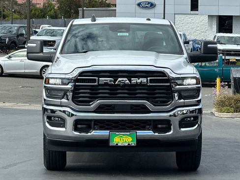 New 2026 RAM 2500 Tradesman AWD/4WD image 9