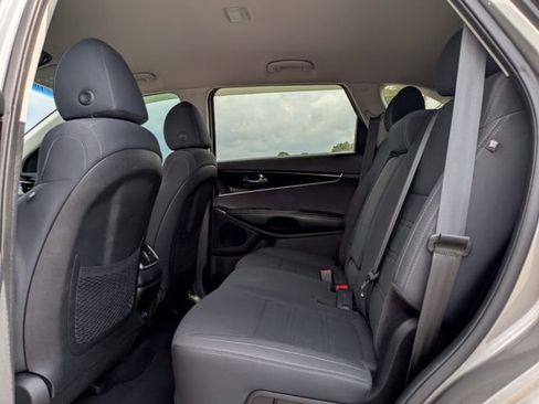 Used 2019 Kia Sorento AWD V6 w/ Option Group 020 image 20