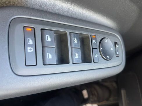 Used 2025 Hyundai Santa Fe SE image 14