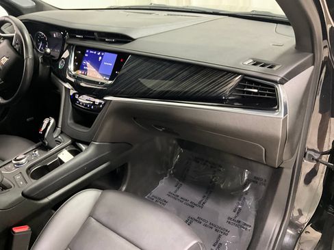Used 2024 Cadillac XT6 Premium Luxury AWD/4WD image 17