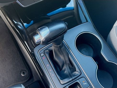 Used 2019 Kia Sorento SX image 14