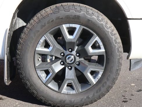 Used 2021 Nissan Titan Platinum Reserve w/ Off Road Protection Package image 26