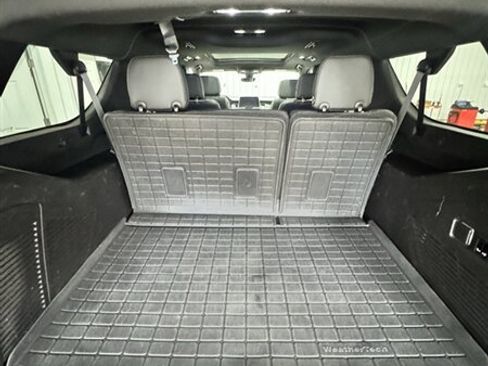 Used 2021 Chevrolet Suburban High Country w/ Premium Package image 12