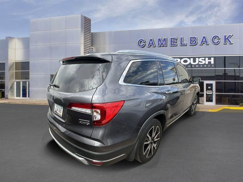 Used 2020 Honda Pilot Touring image 6