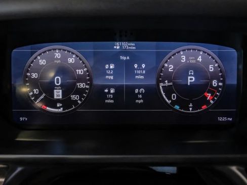 Used 2020 Land Rover Defender 110 First Edition AWD/4WD image 27
