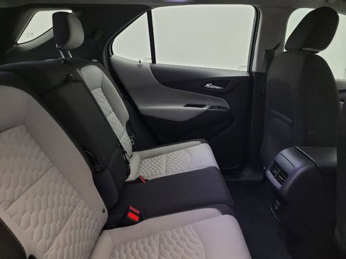 Used 2020 Chevrolet Equinox LS image 19
