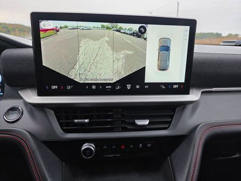 Certified 2025 Ford Explorer ST-Line image 19