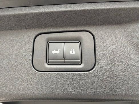 New 2025 Nissan Armada Platinum Reserve image 18