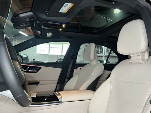 Certified 2026 Mercedes-Benz C 300 4MATIC Sedan image 24