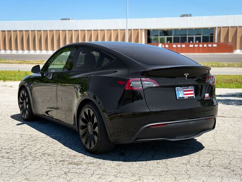 Used 2022 Tesla Model Y Performance AWD/4WD image 8