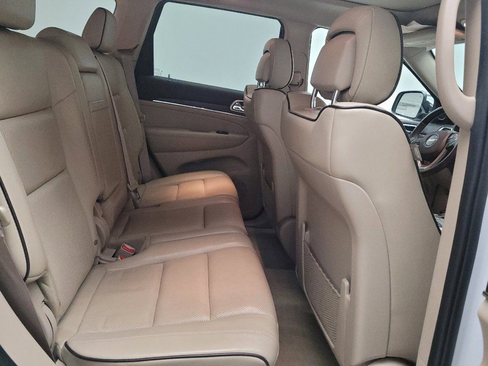 Used 2017 Jeep Grand Cherokee Overland AWD/4WD image 19