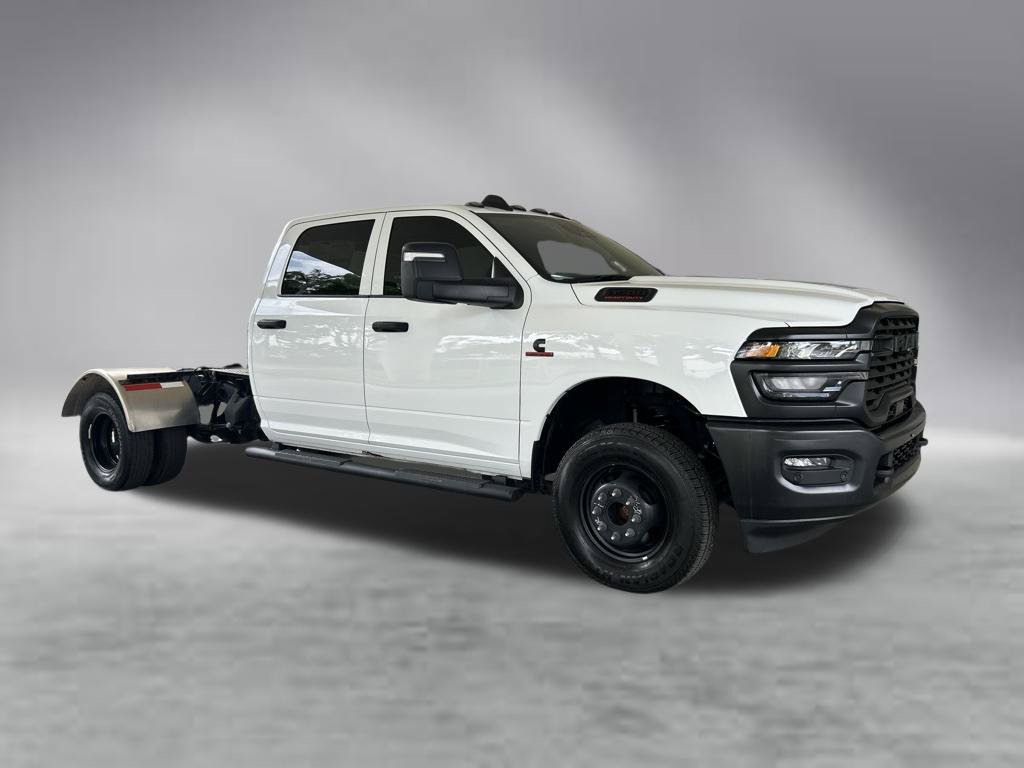 Used 2025 RAM 3500 Tradesman AWD/4WD image 2