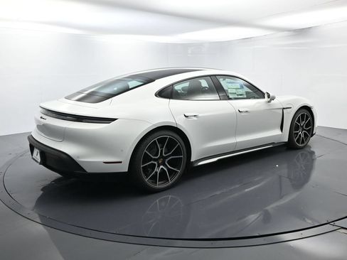 Certified 2025 Porsche Taycan AWD/4WD image 15