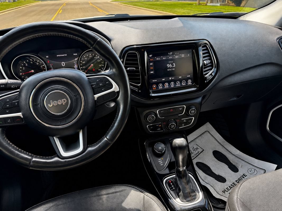 Used 2018 Jeep Compass Limited AWD/4WD image 11