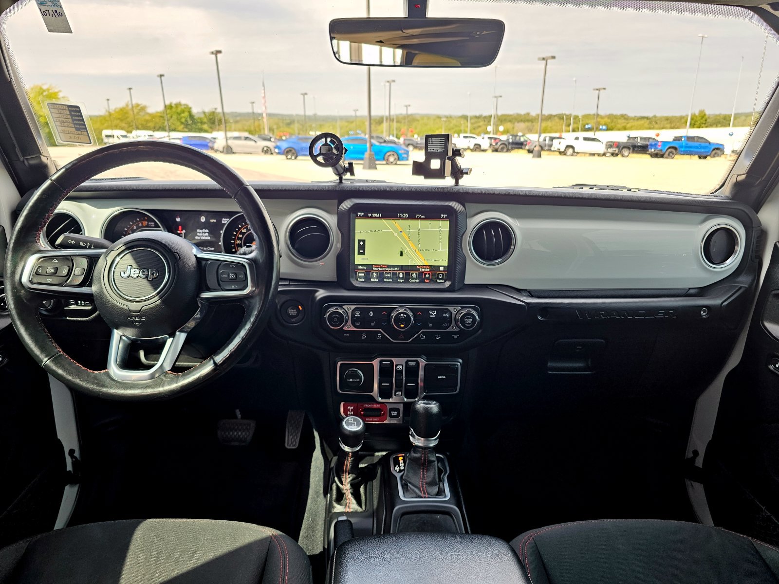 Used 2018 Jeep Wrangler Unlimited Rubicon AWD/4WD image 23