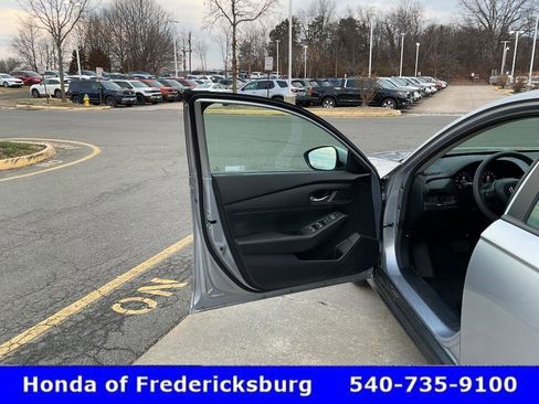 Certified 2025 Honda Accord LX image 15