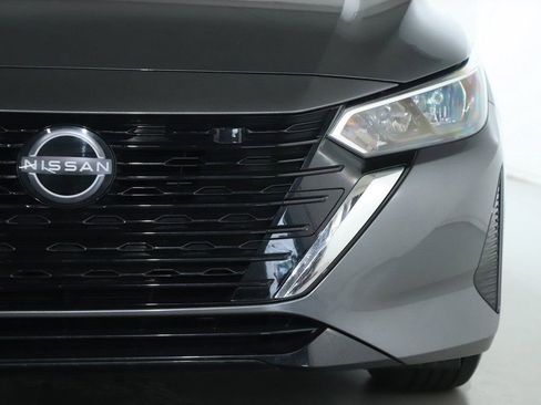 Certified 2025 Nissan Sentra SV image 9