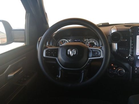 Used 2022 RAM 1500 Big Horn AWD/4WD image 12