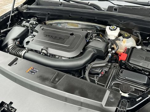 Certified 2023 Buick Envision Avenir image 10