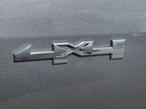 Used 2021 GMC Canyon Elevation w/ High Elevation Package AWD/4WD image 9