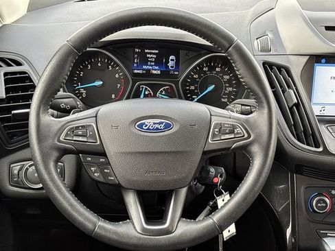 Used 2017 Ford Escape SE w/ Equipment Group 201A image 13