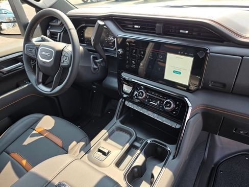 New 2026 GMC Sierra 2500 AT4 w/ AT4 Premium Plus Package AWD/4WD image 11