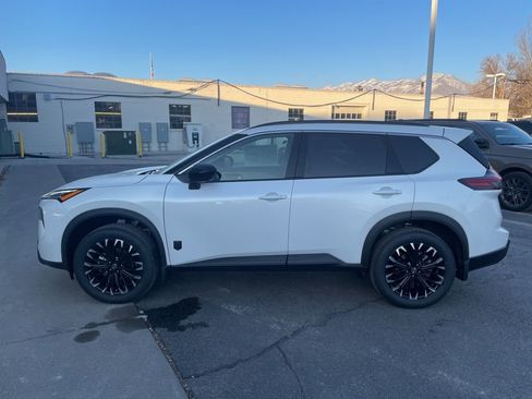 New 2026 Nissan Rogue SV image 8