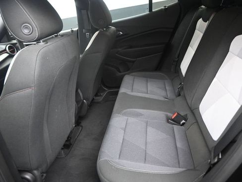 Used 2025 Chevrolet Trax RS w/ Driver Confidence Package FWD image 14