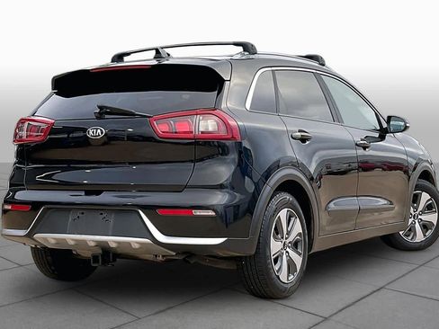 Used 2018 Kia Niro EX FWD image 12