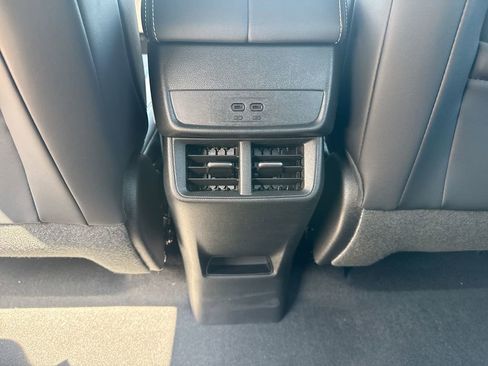 New 2026 GMC Terrain Elevation w/ Elevation Premium Package AWD/4WD image 21