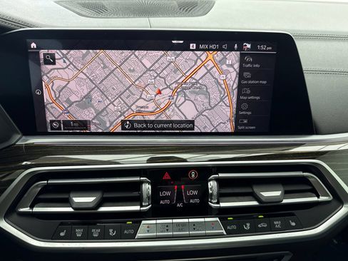 Used 2020 BMW X5 sDrive40i w/ M Sport Package RWD image 25