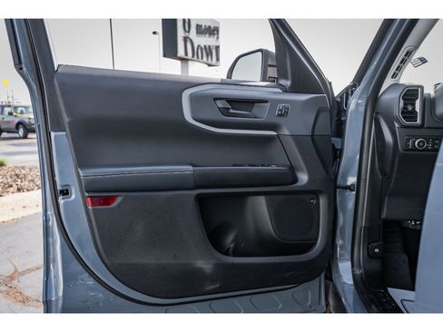 Used 2024 Ford Bronco Sport Outer Banks w/ Tech Package image 6