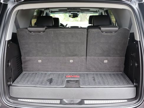 Used 2017 GMC Yukon Denali w/ Open Road Package AWD/4WD image 14