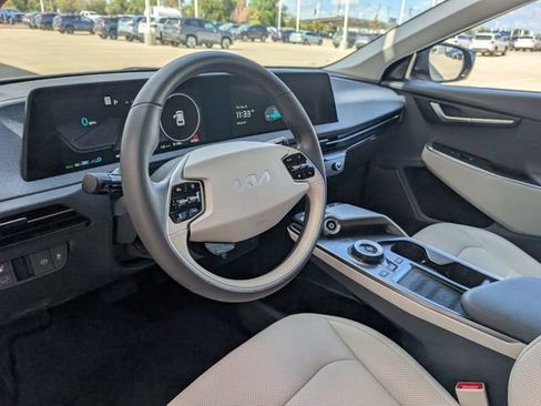 Used 2023 Kia EV6 Wind RWD image 9