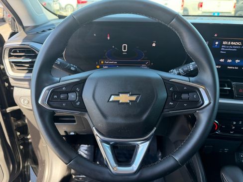 Used 2024 Chevrolet TrailBlazer LT w/ LT Cold Weather Package image 23