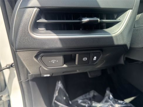 Used 2025 Kia K4 FWD image 19