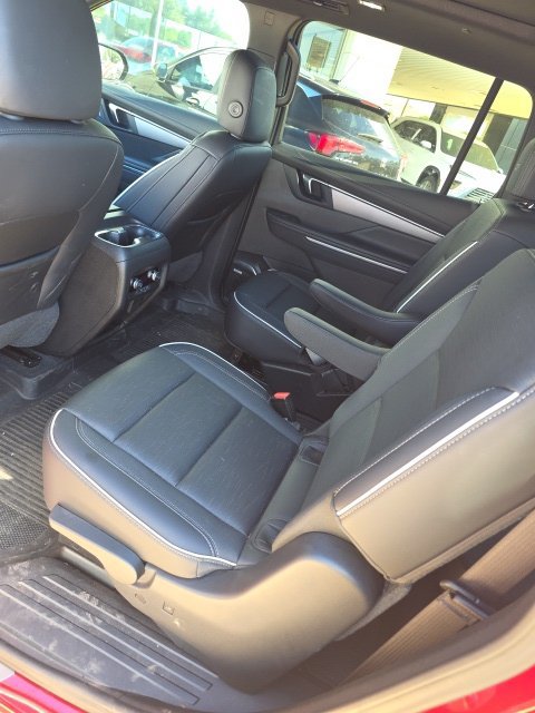 Used 2025 Buick Enclave Sport Touring w/ Super Cruise Package AWD/4WD image 4