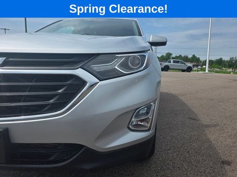 Used 2019 Chevrolet Equinox LT w/ Driver Convenience Package AWD/4WD image 11